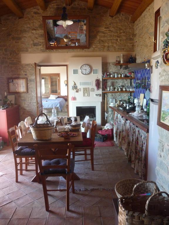 Rocca Del Vento Bed & Breakfast San Pantaleone ภายนอก รูปภาพ