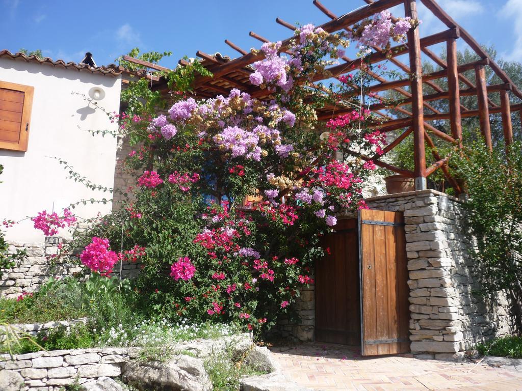 Rocca Del Vento Bed & Breakfast San Pantaleone ภายนอก รูปภาพ