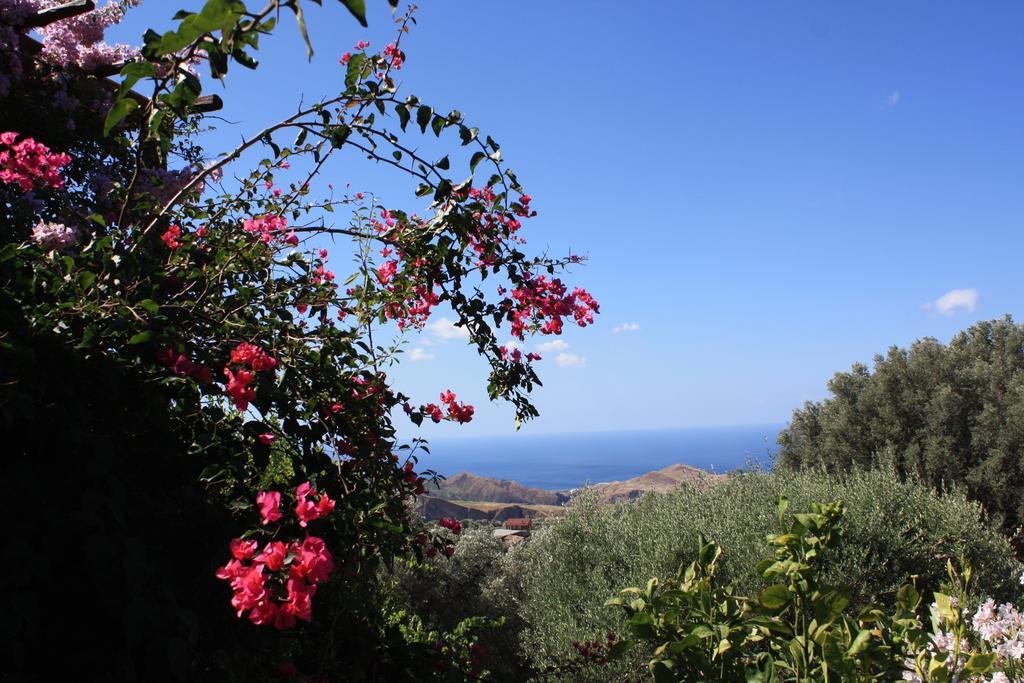 Rocca Del Vento Bed & Breakfast San Pantaleone ภายนอก รูปภาพ