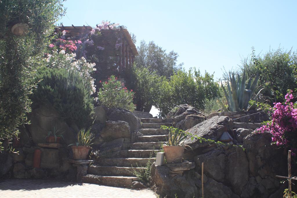 Rocca Del Vento Bed & Breakfast San Pantaleone ภายนอก รูปภาพ