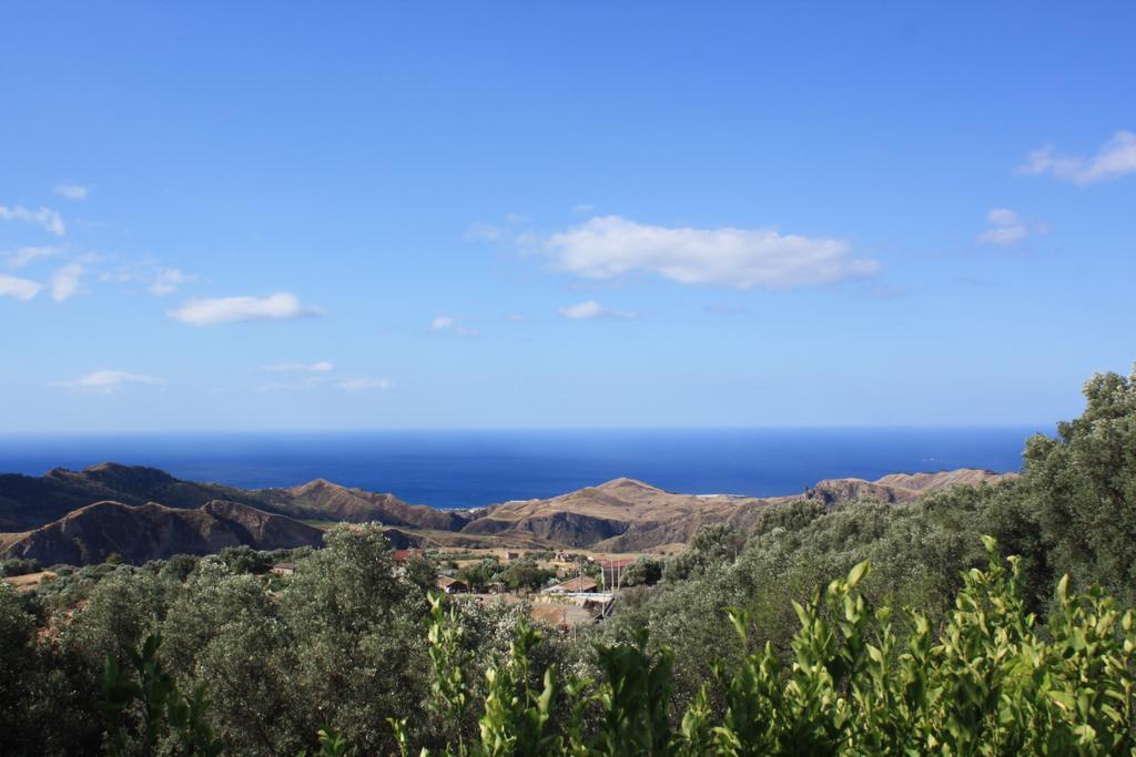 Rocca Del Vento Bed & Breakfast San Pantaleone ภายนอก รูปภาพ