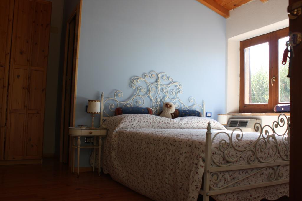Rocca Del Vento Bed & Breakfast San Pantaleone ภายนอก รูปภาพ